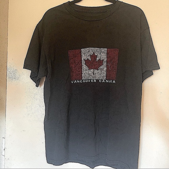 Vintage Vancouver Canada British Columbia black unisex oversized T-shirt - Picture 2 of 5